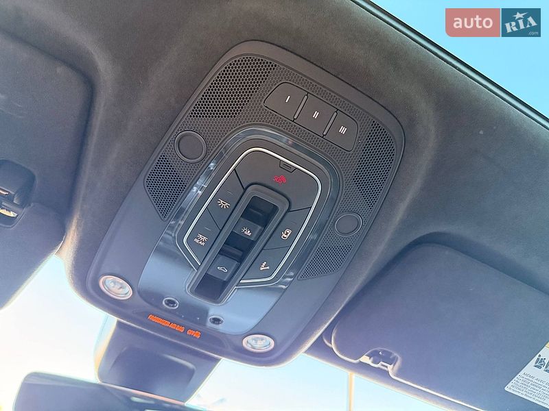 Позашляховик / Кросовер Audi Q7 2016 в Кривому Розі