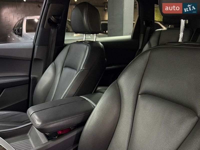 Внедорожник / Кроссовер Audi Q7 2016 в Одессе