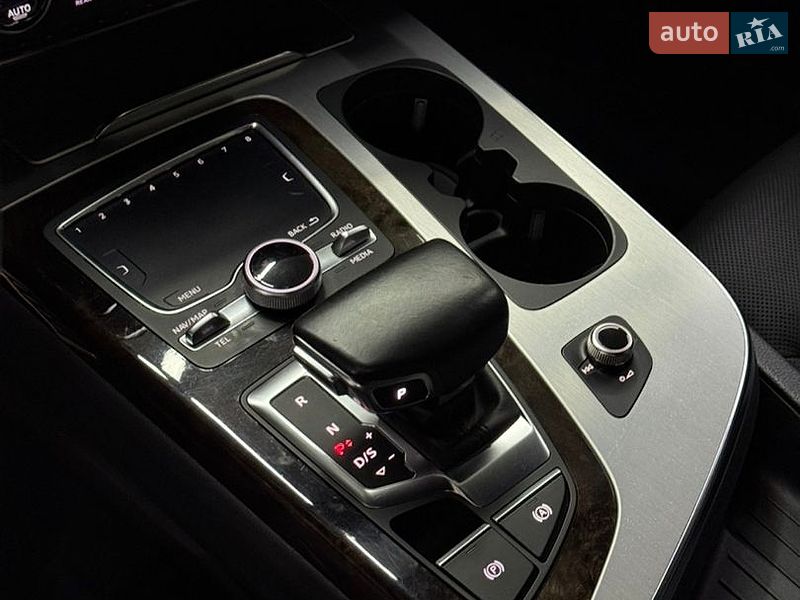 Внедорожник / Кроссовер Audi Q7 2016 в Одессе