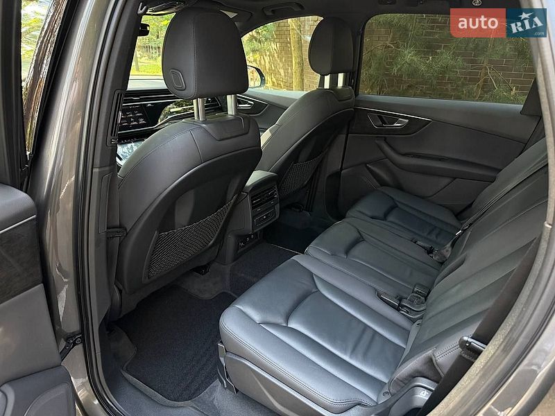 Позашляховик / Кросовер Audi Q7 2020 в Києві фото 28 Позашляховик / Кросовер Audi Q7 2020 в Києві