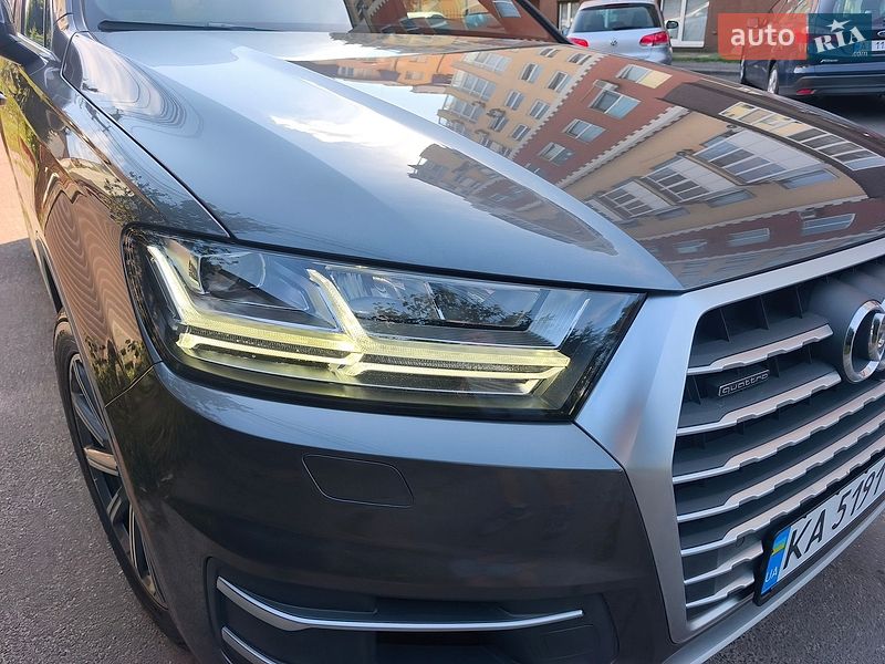 Внедорожник / Кроссовер Audi Q7 2018 в Киеве