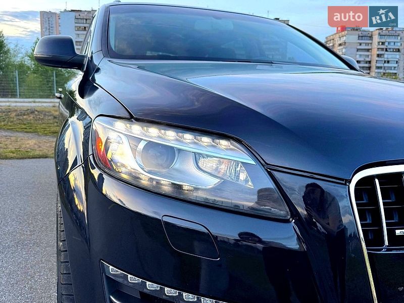 Внедорожник / Кроссовер Audi Q7 2014 в Киеве