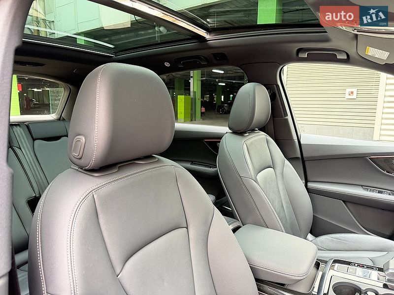 Позашляховик / Кросовер Audi Q7 2025 в Києві
