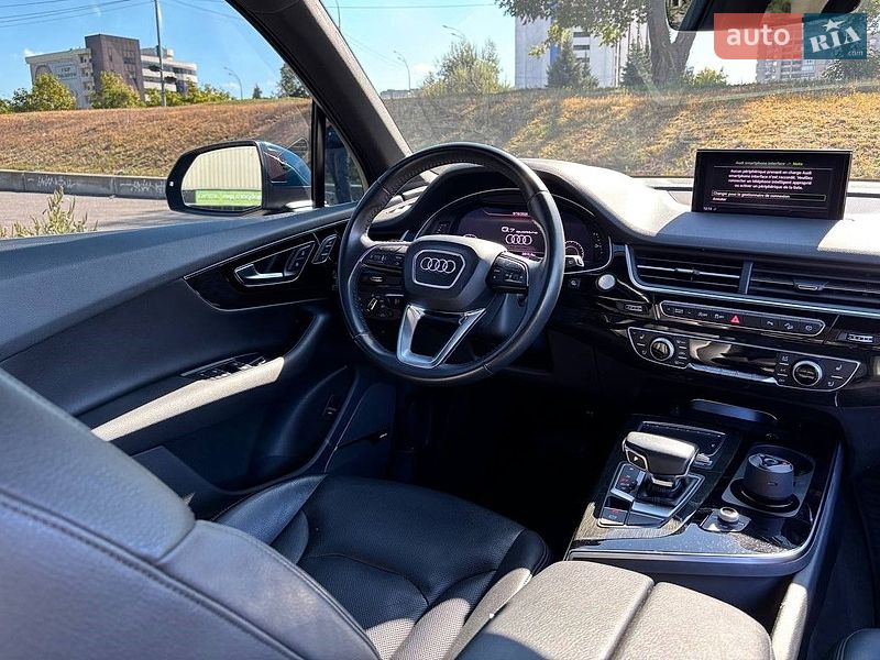 Внедорожник / Кроссовер Audi Q7 2018 в Киеве фото 13 Внедорожник / Кроссовер Audi Q7 2018 в Киеве