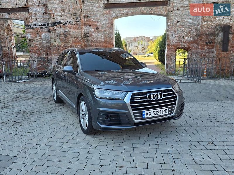 Audi Q7 2016