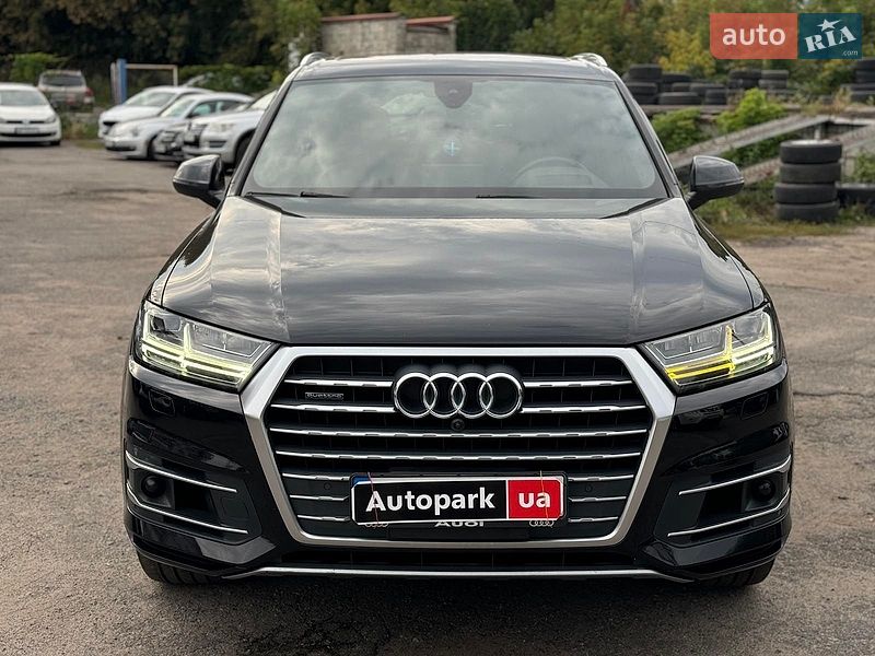 Позашляховик / Кросовер Audi Q7 2018 в Вінниці