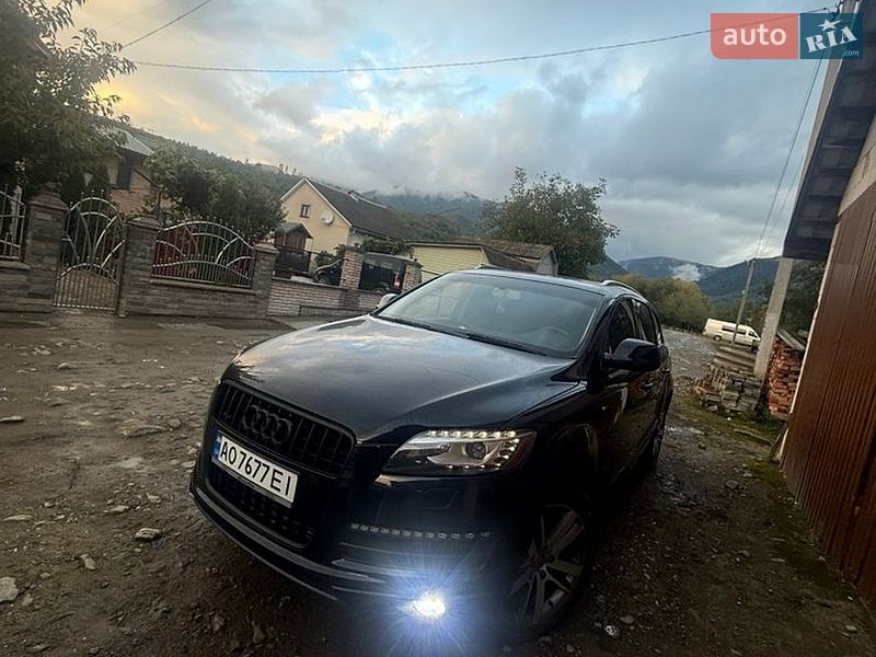 Внедорожник / Кроссовер Audi Q7 2012 в Межгорье