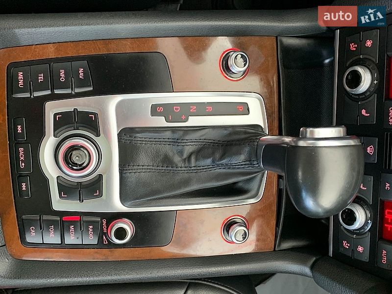 Внедорожник / Кроссовер Audi Q7 2011 в Львове