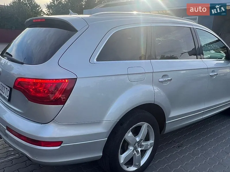 Audi Q7
