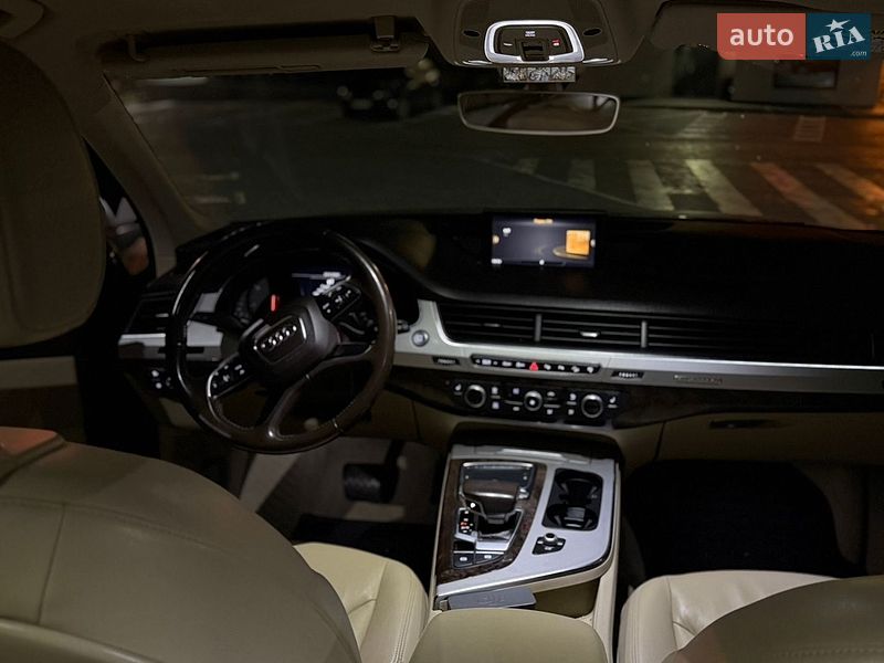Позашляховик / Кросовер Audi Q7 2015 в Дубні фото 13 Позашляховик / Кросовер Audi Q7 2015 в Дубні