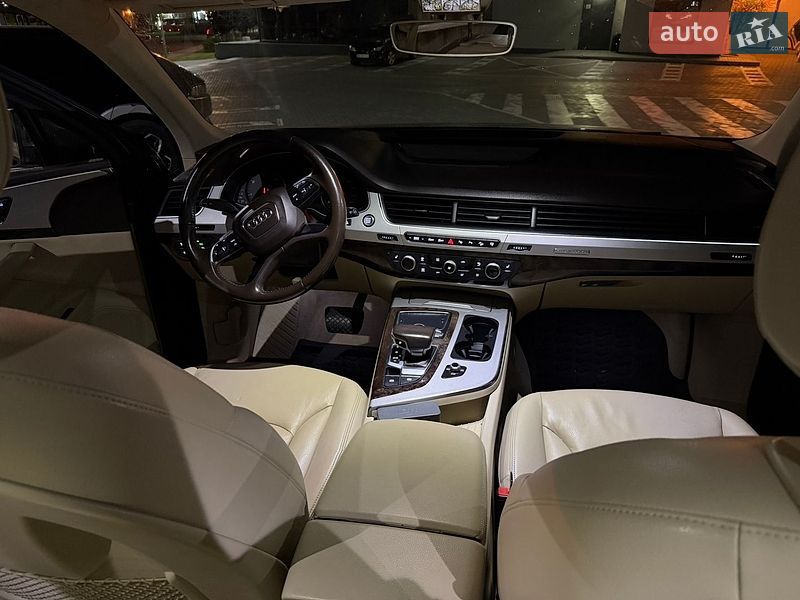 Позашляховик / Кросовер Audi Q7 2015 в Дубні фото 15 Позашляховик / Кросовер Audi Q7 2015 в Дубні