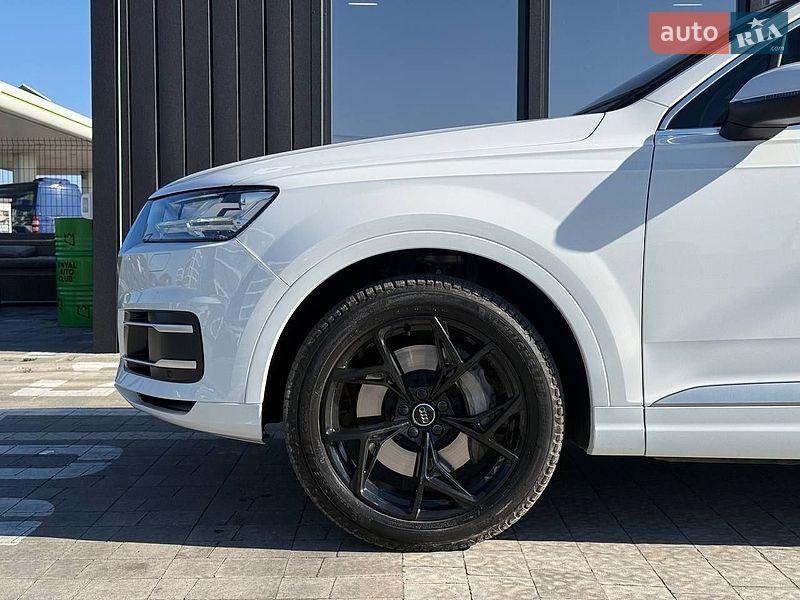 Внедорожник / Кроссовер Audi Q7 2019 в Львове