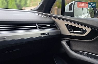 Внедорожник / Кроссовер Audi Q7 2018 в Черновцах