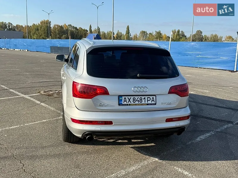 Audi Q7