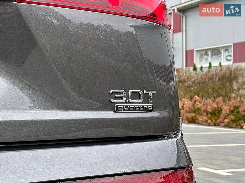 Внедорожник / Кроссовер Audi Q7 2018 в Луцке