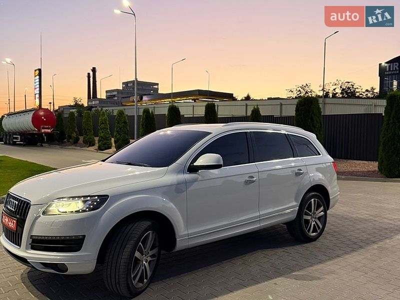 Позашляховик / Кросовер Audi Q7 2013 в Тернополі