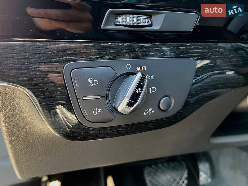 Внедорожник / Кроссовер Audi Q7 2016 в Киеве