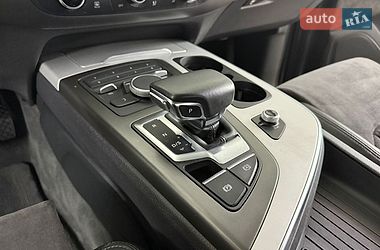 Внедорожник / Кроссовер Audi Q7 2017 в Умани