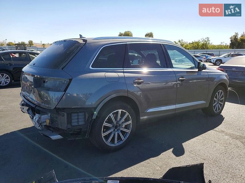 Внедорожник / Кроссовер Audi Q7 2018 в Ужгороде