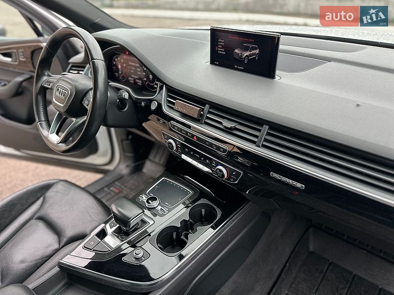 Внедорожник / Кроссовер Audi Q7 2018 в Киеве