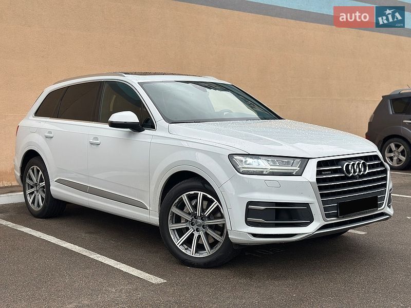 Внедорожник / Кроссовер Audi Q7 2018 в Киеве
