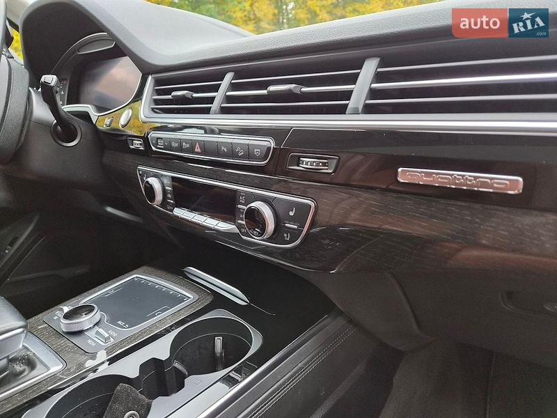 Позашляховик / Кросовер Audi Q7 2018 в Києві