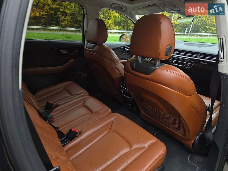 Позашляховик / Кросовер Audi Q7 2018 в Києві