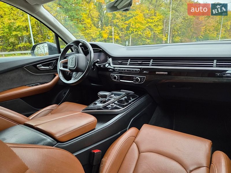 Позашляховик / Кросовер Audi Q7 2018 в Києві