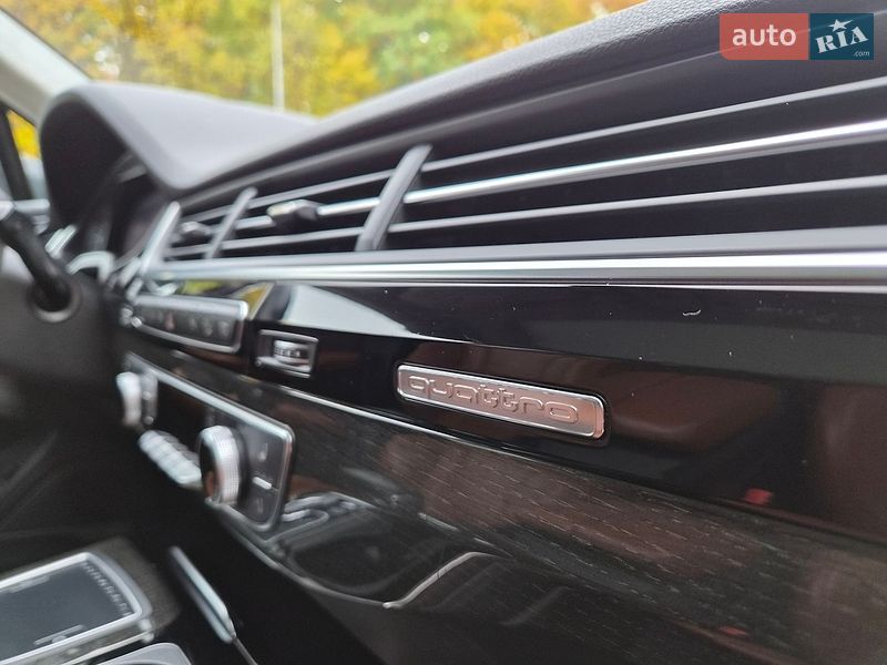Позашляховик / Кросовер Audi Q7 2018 в Києві