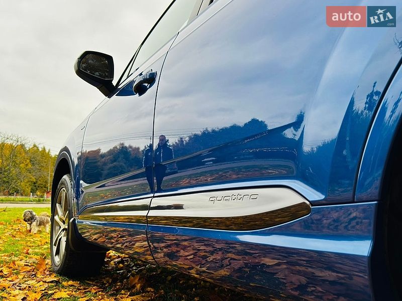 Внедорожник / Кроссовер Audi Q7 2017 в Ровно