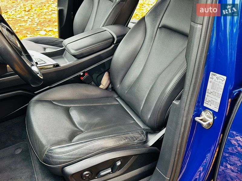 Внедорожник / Кроссовер Audi Q7 2017 в Ровно