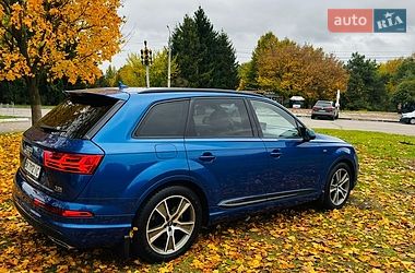 Внедорожник / Кроссовер Audi Q7 2017 в Ровно