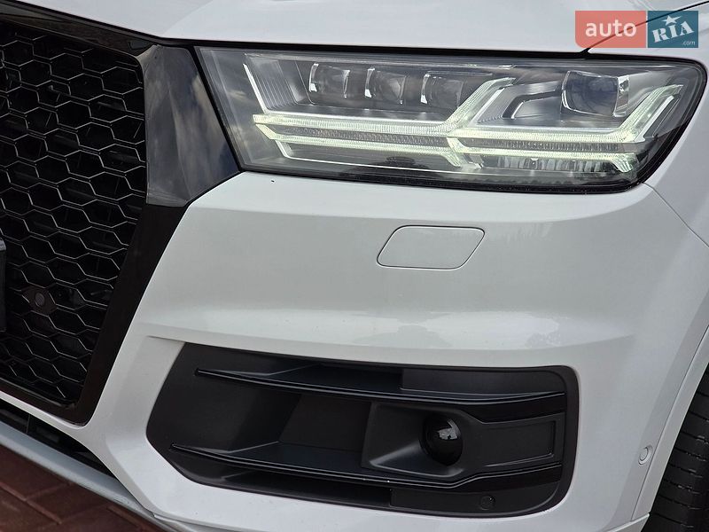 Внедорожник / Кроссовер Audi Q7 2018 в Черновцах