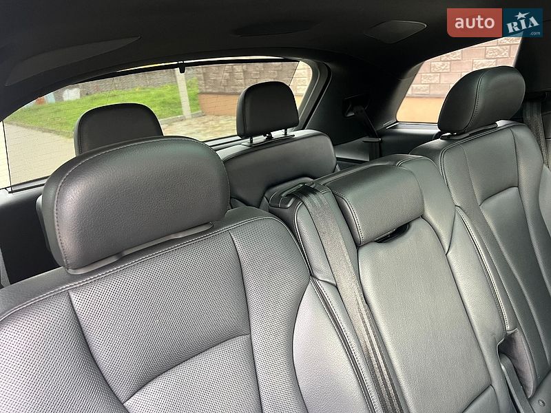 Позашляховик / Кросовер Audi Q7 2018 в Рівному