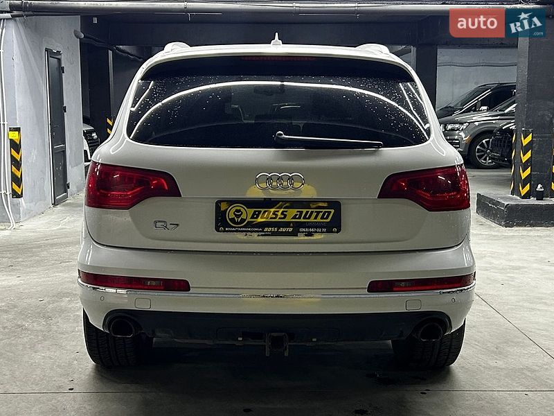 Внедорожник / Кроссовер Audi Q7 2012 в Черновцах