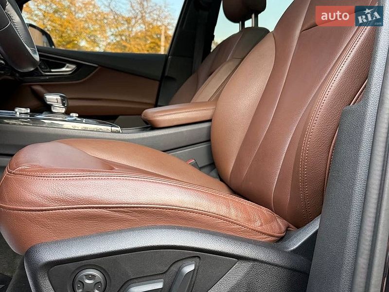 Внедорожник / Кроссовер Audi Q7 2017 в Ровно фото 12 Внедорожник / Кроссовер Audi Q7 2017 в Ровно