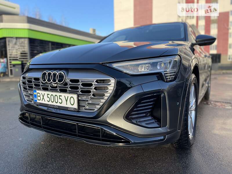 Позашляховик / Кросовер Audi Q8 e-tron 2023 в Хмельницькому