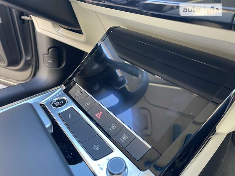 Позашляховик / Кросовер Audi Q8 e-tron 2023 в Хмельницькому