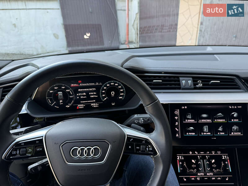 Внедорожник / Кроссовер Audi Q8 e-tron 2023 в Тернополе
