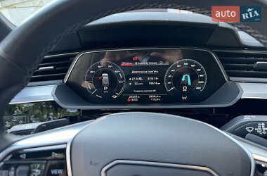 Внедорожник / Кроссовер Audi Q8 e-tron 2023 в 