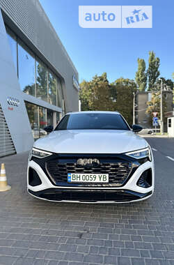 Внедорожник / Кроссовер Audi Q8 e-tron 2023 в Одессе