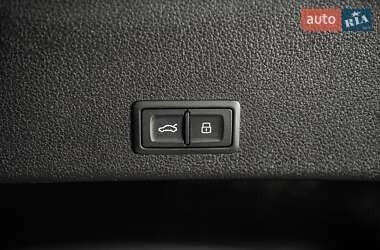 Внедорожник / Кроссовер Audi Q8 e-tron 2023 в 