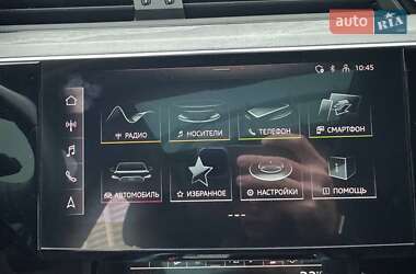 Позашляховик / Кросовер Audi Q8 e-tron 2023 в 