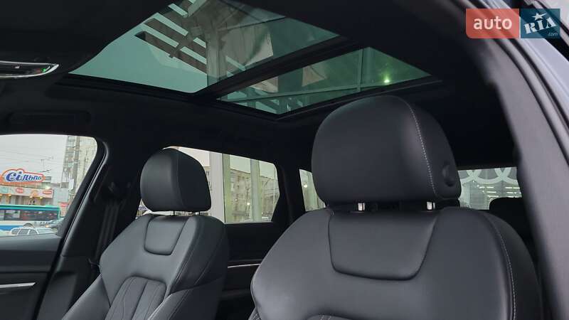 Внедорожник / Кроссовер Audi Q8 e-tron 2023 в Хмельницком