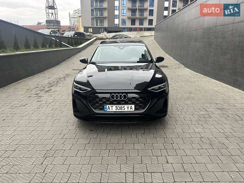 Внедорожник / Кроссовер Audi Q8 e-tron 2023 в Ивано-Франковске