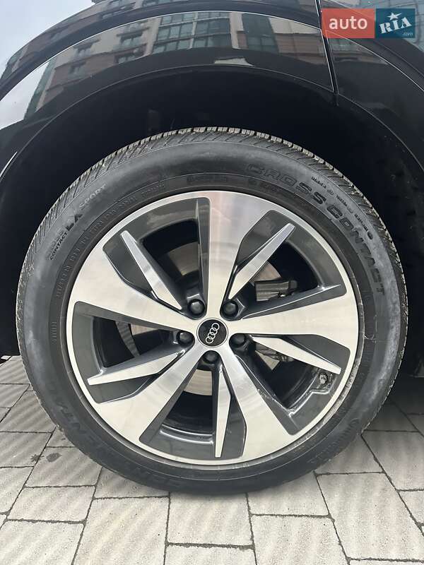 Внедорожник / Кроссовер Audi Q8 e-tron 2023 в Ивано-Франковске