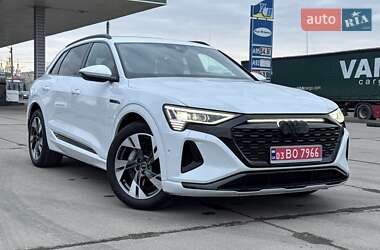 Позашляховик / Кросовер Audi Q8 e-tron 2024 в Києві