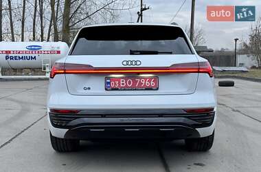 Позашляховик / Кросовер Audi Q8 e-tron 2024 в Києві