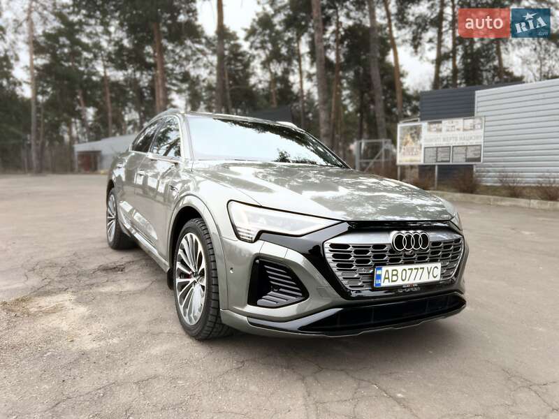 Позашляховик / Кросовер Audi Q8 e-tron 2023 в Вінниці