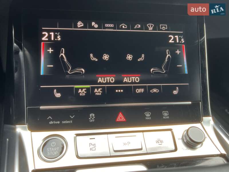 Позашляховик / Кросовер Audi Q8 e-tron 2023 в Вінниці